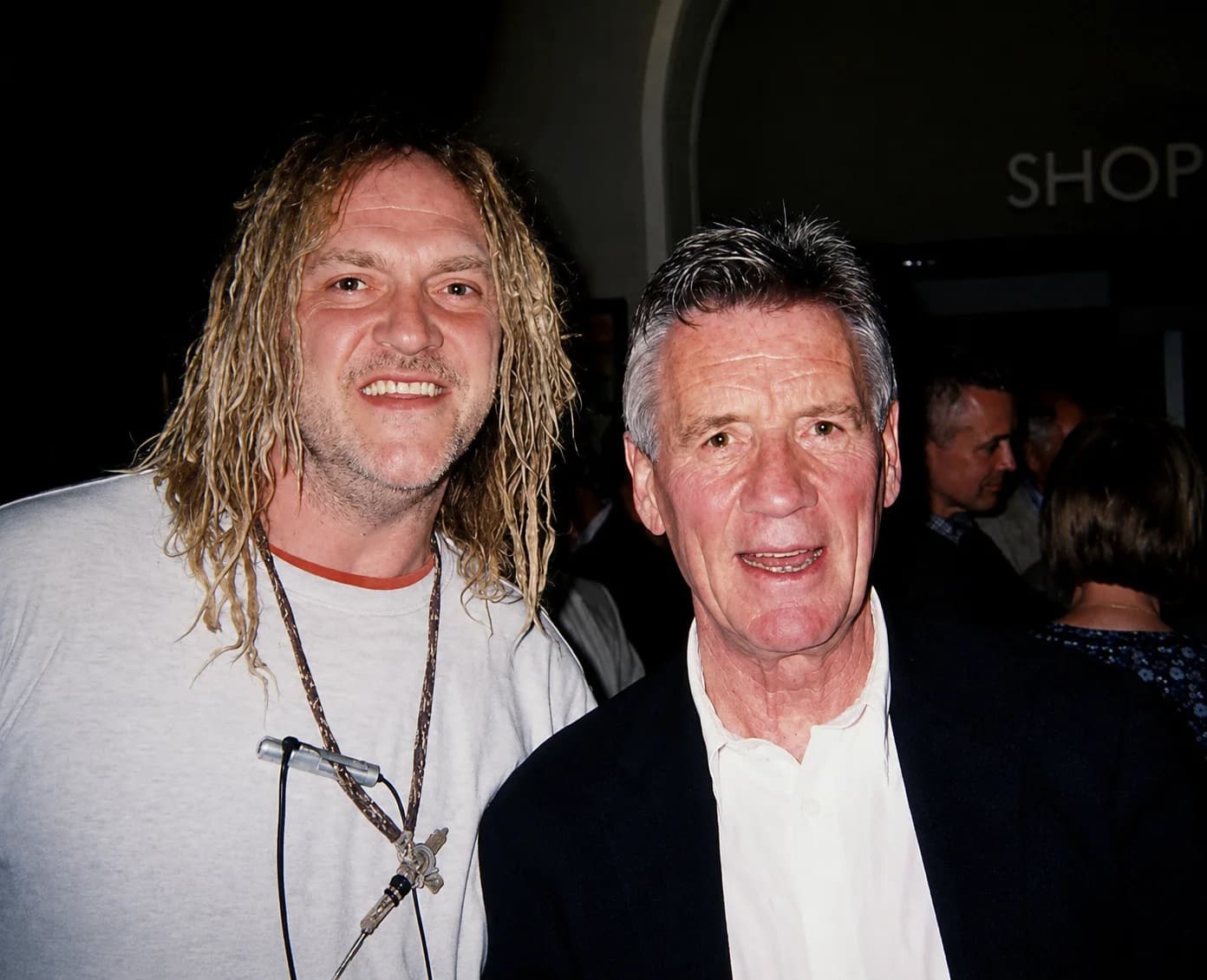 Famous person caught in a Yecrap photo